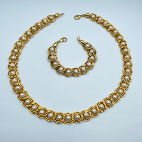Stunning Vintage 80s 90s Gold Woven Caged Pearl Necklace & Bracelet Set - Picture 4 of 9